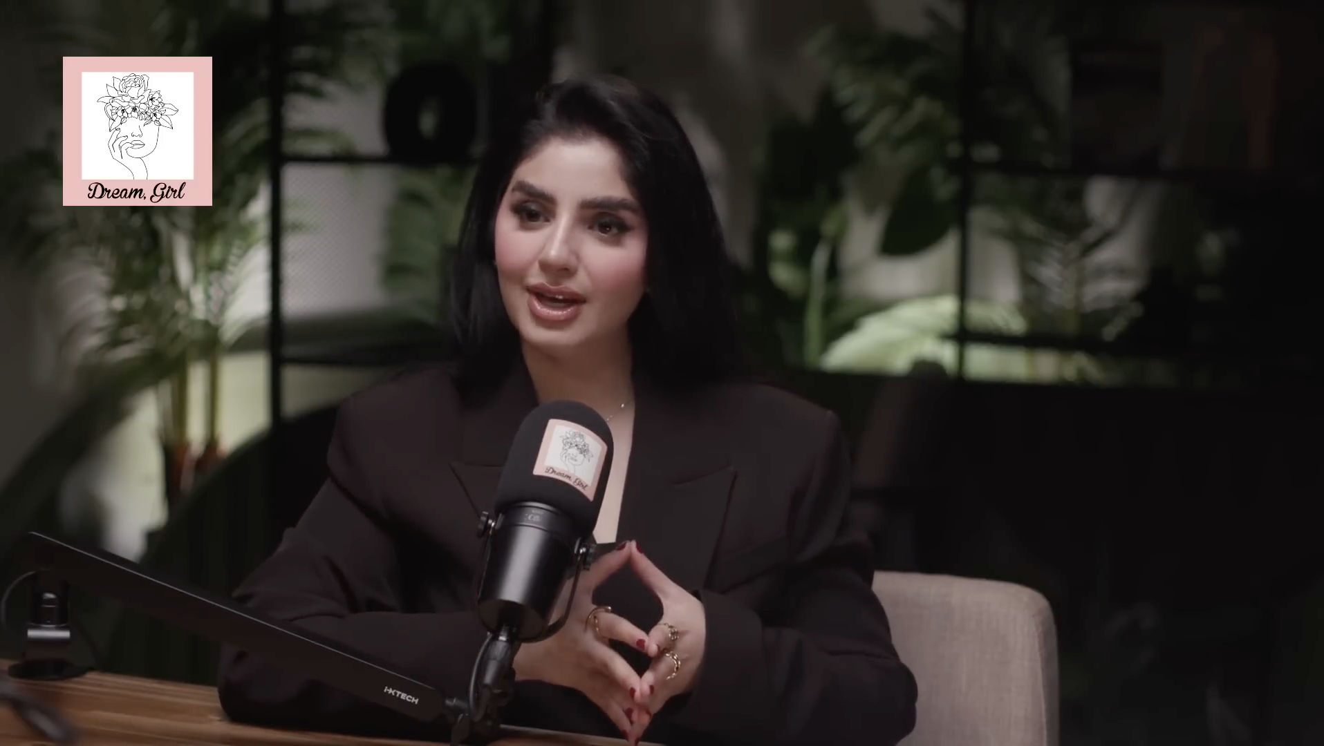 Navigating the Desert: Skincare Myths and Aesthetics with Dr. Hasia